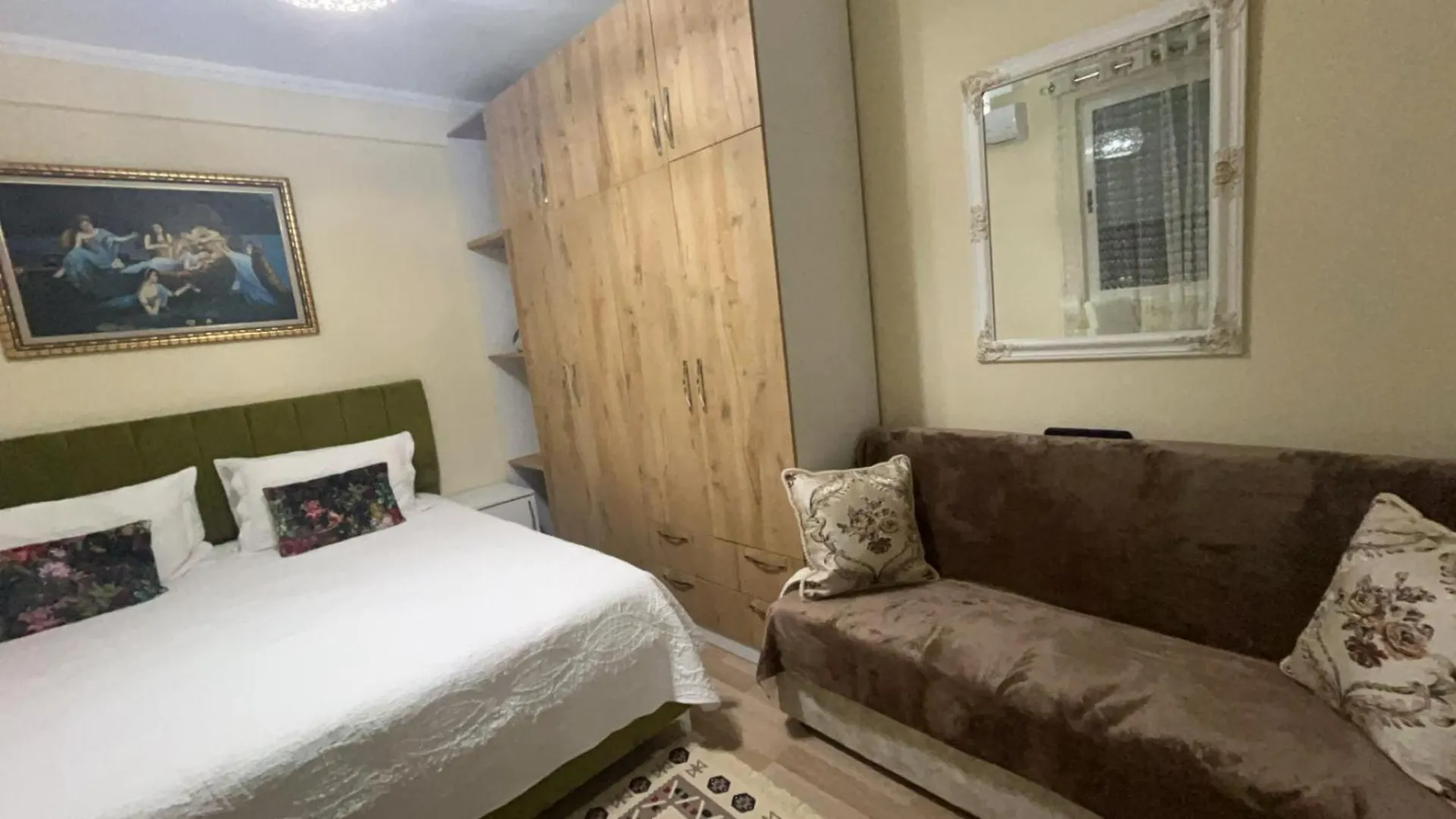 Evis House Apartment Tirana