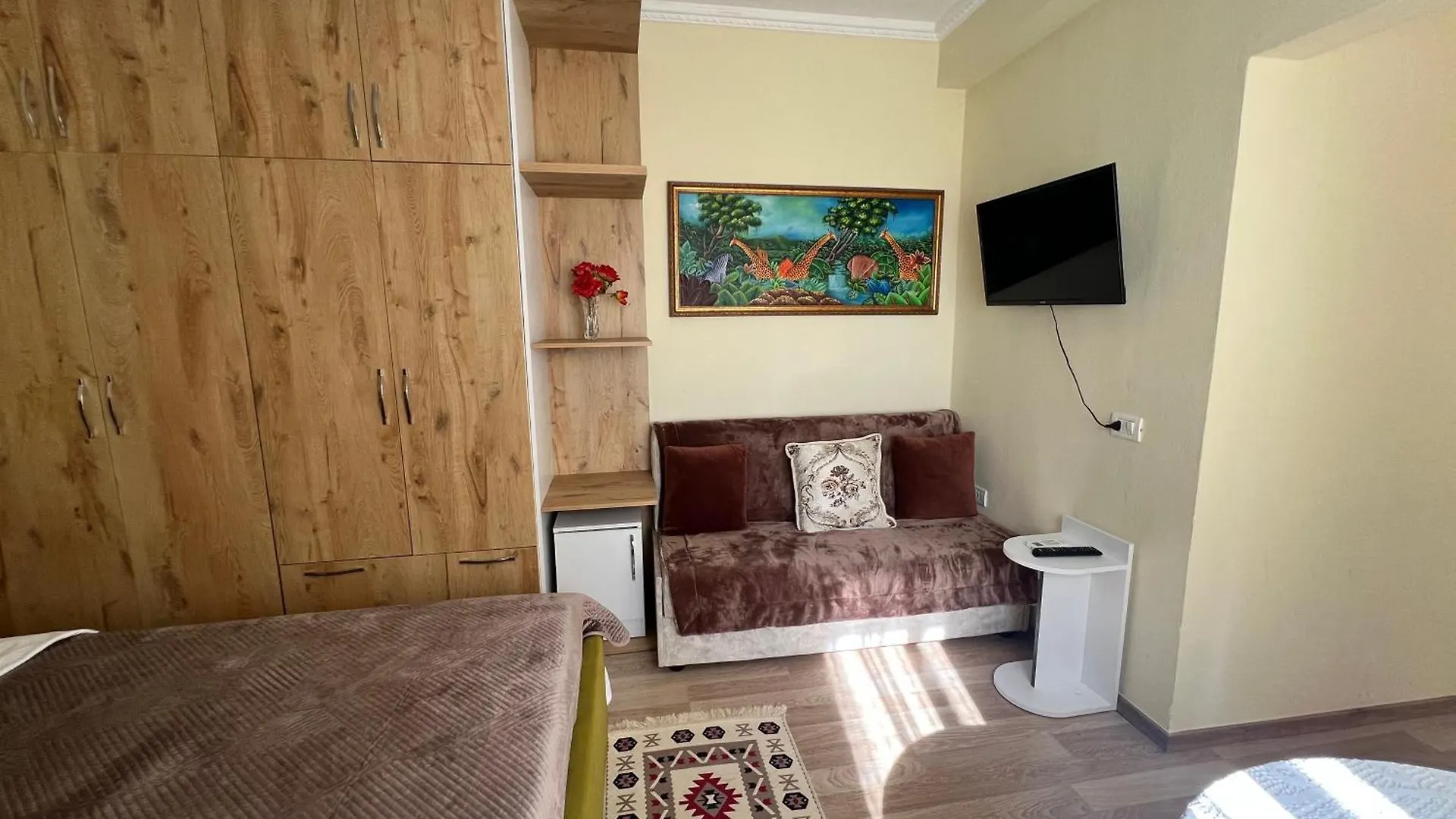 Evis House Apartment Tirana